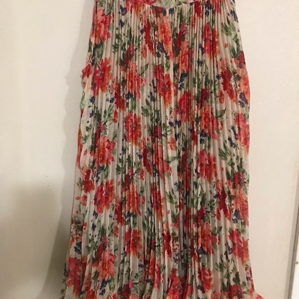 For ever 21 fan dress spring summer beach flair Sz M floral print - Picture 2 of 5
